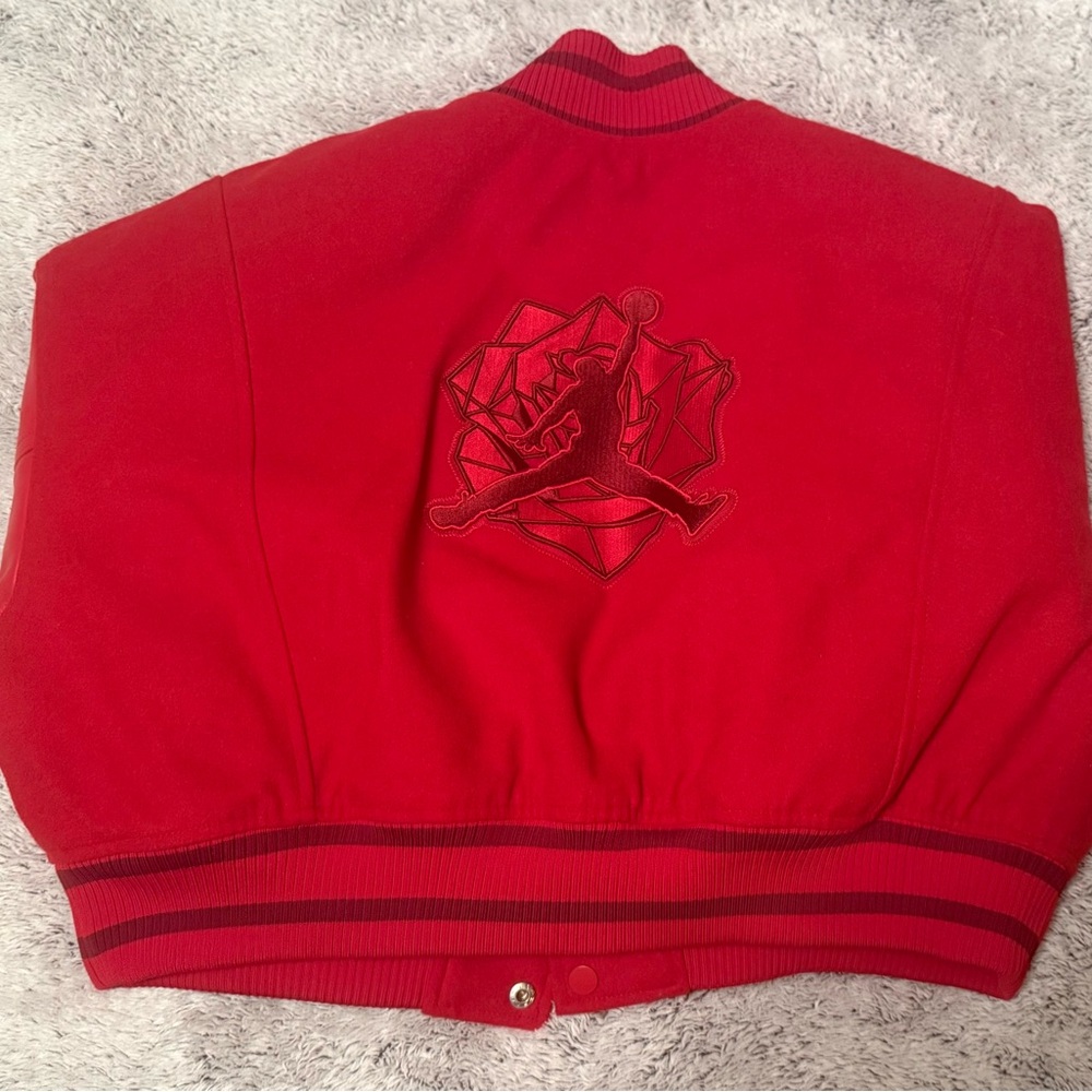 Jordan x Teyana Taylor Women's Varsity
Jacket - Picture 2 of 9